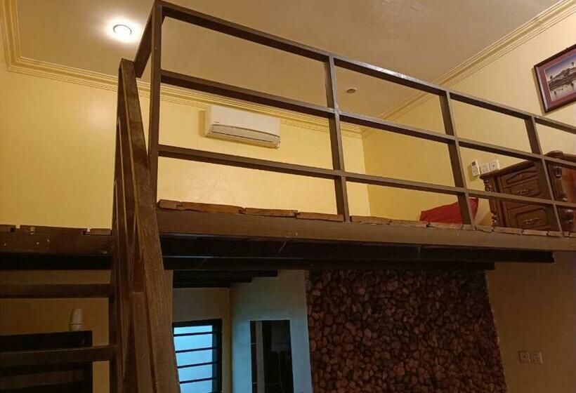 اتاق خانوادگی, The Mango Tree Guesthouse