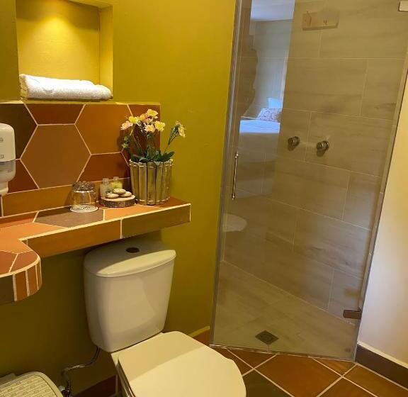 اتاق خانوادگی, Ayenda Hotel Bambu Guatape