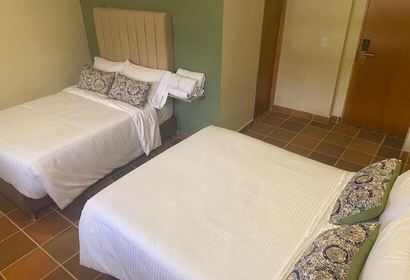 اتاق کلاسیک چهارنفره, Ayenda Hotel Bambu Guatape