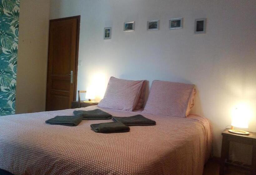 Номер Стандарт Трехместный, Casa Baia Hendaye