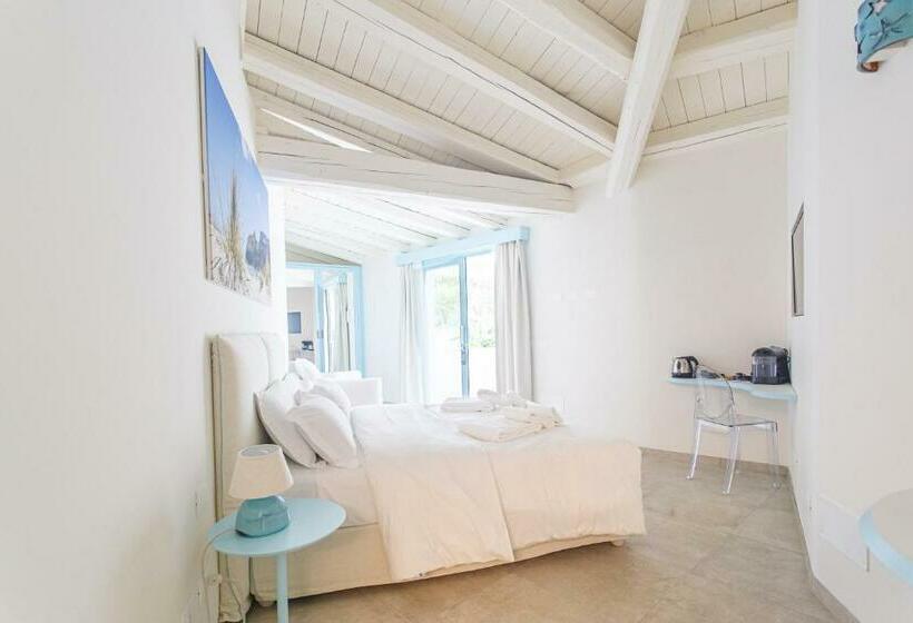 اتاق لوکس, Oasi Blu Sardinia