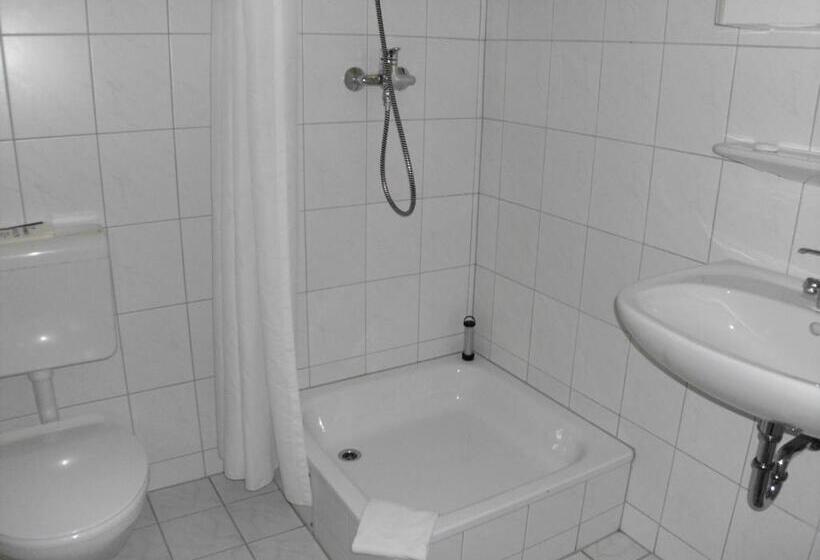 اتاق استاندارد یک نفره, Central Hotel Eberswalde