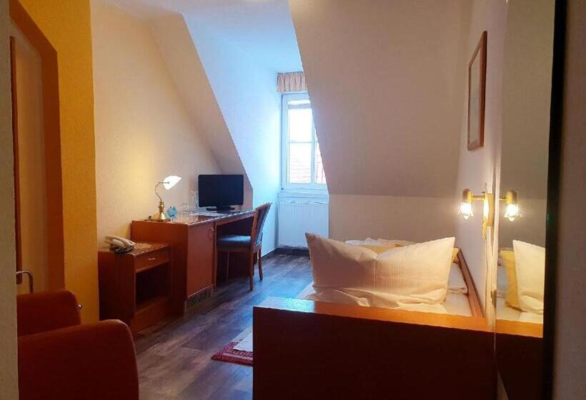 חדר סטנדרט יחיד, Peenebrücke