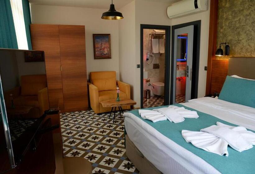 اتاق لوکس با چشم‌انداز شهر, Pera Luna Residence