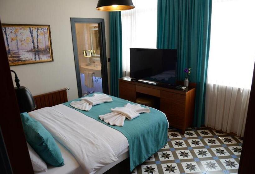 اتاق لوکس با چشم‌انداز شهر, Pera Luna Residence
