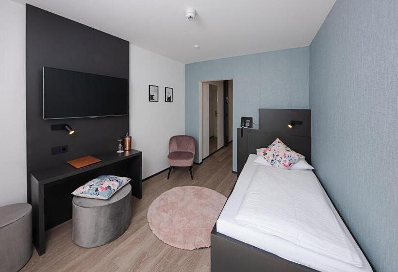 اتاق استاندارد یک نفره, Schlossberg Hotel Homburg