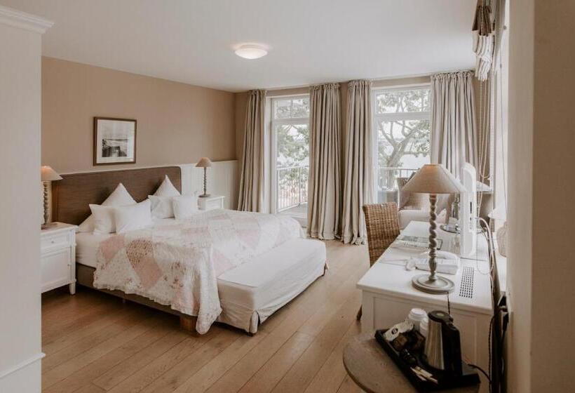 Полулюкс, Strandhotel Seeblick, Ostseebad Heikendorf