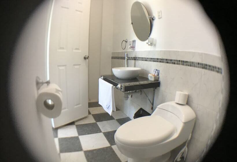 اتاق استاندارد چهار تخته, Casa Villamor