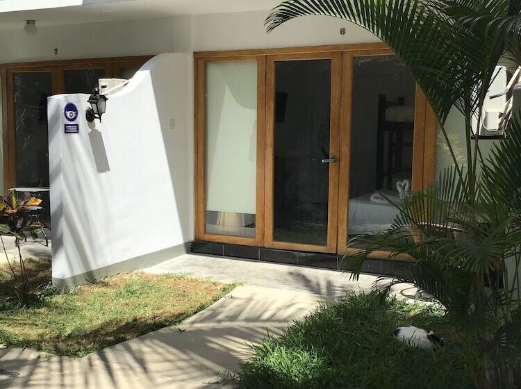 اتاق استاندارد چهار تخته, Casa Villamor