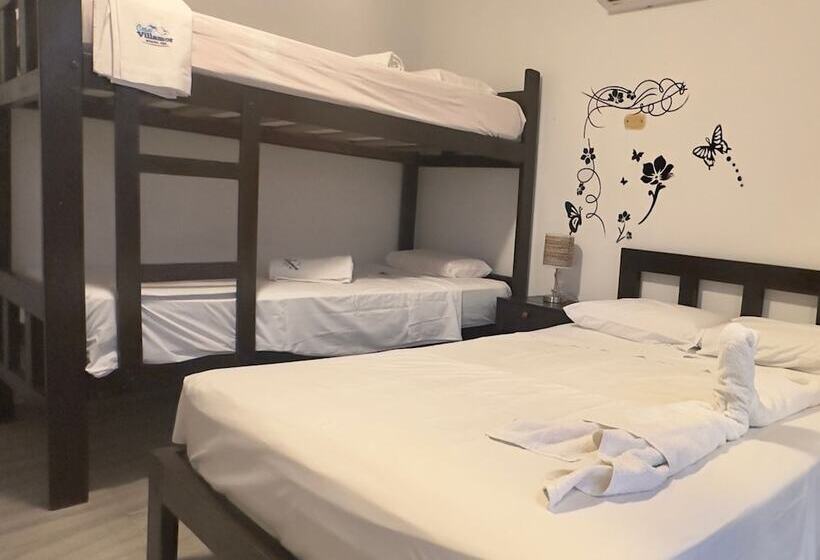 اتاق استاندارد چهار تخته, Casa Villamor