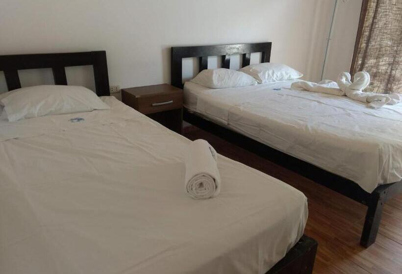 اتاق استاندارد سه نفره, Casa Villamor