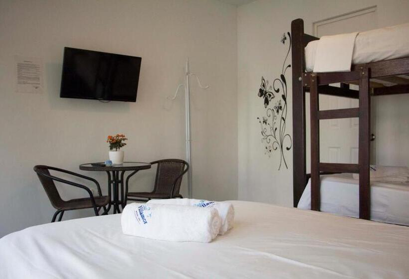 اتاق استاندارد چهار تخته, Casa Villamor