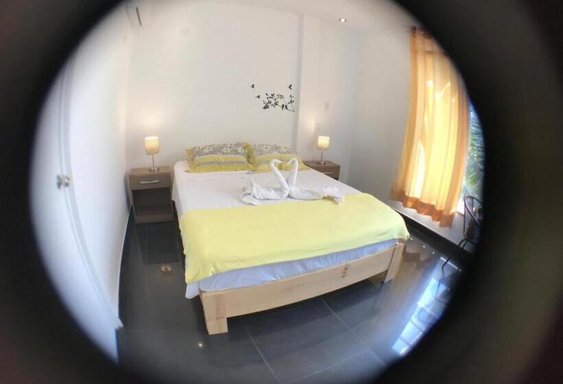 اتاق لوکس, Casa Villamor