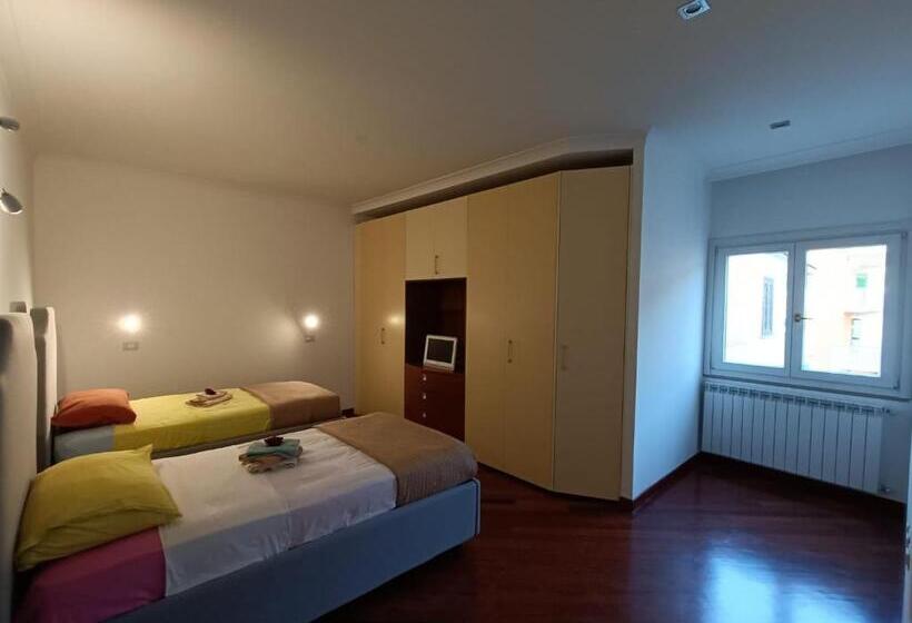 Четырехместный Номер Стандарт, Residenza Estea