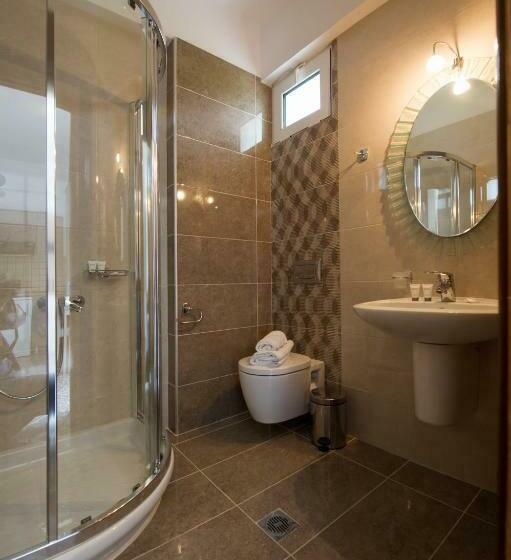 استودیوی سوپریور, Byzantio Hotel & Apartments