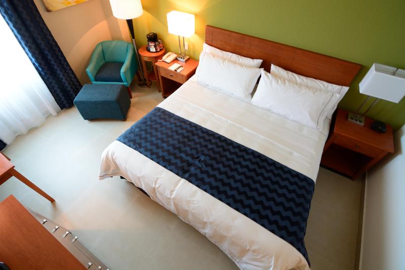 キングサイズベッドのスタンダードルーム, Holiday Inn Express Cabo San Lucas, An Ihg