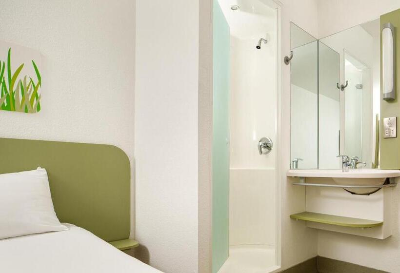 Номер Стандарт, Ibis Budget Cardiff Centre