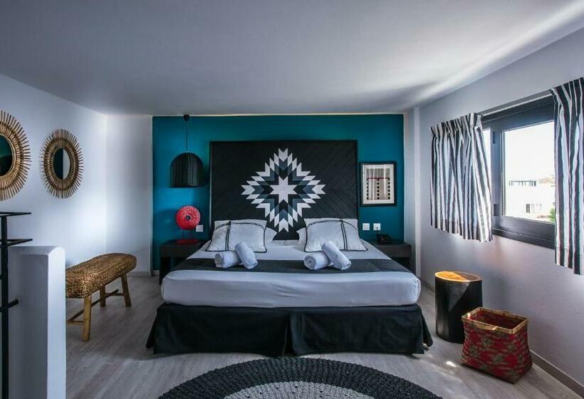 سوییت خانوادگی, Indigo Inn