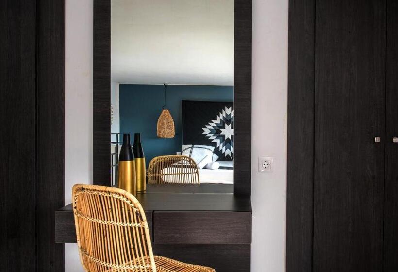 سوییت سوپریور, Indigo Inn