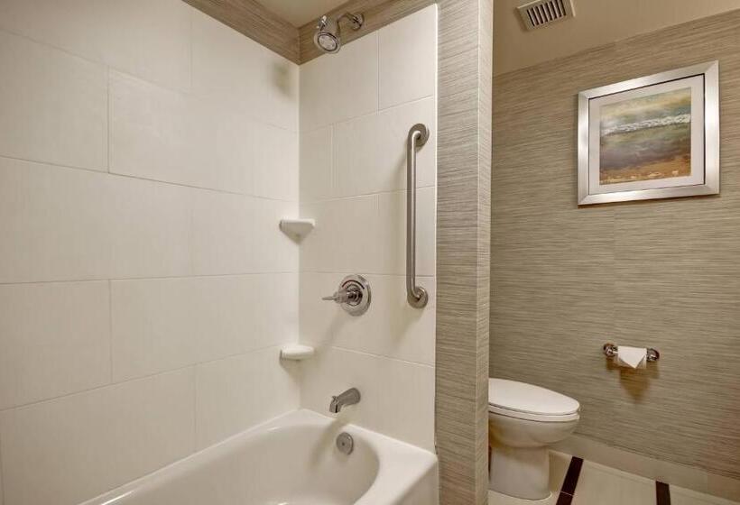 Номер Стандарт, Fairfield Inn & Suites By Marriott Guelph
