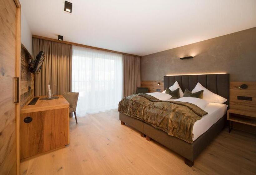 Номер Стандарт, Stubai