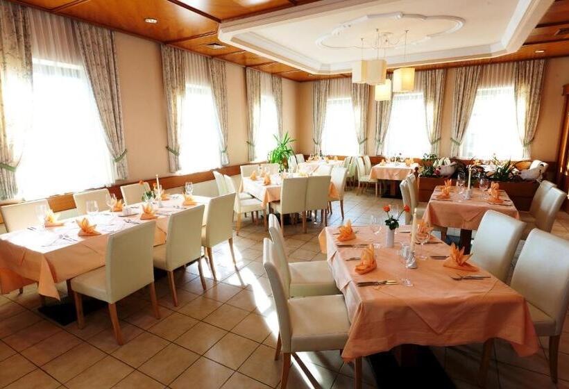 Номер Economy, Weststeirischer Hof