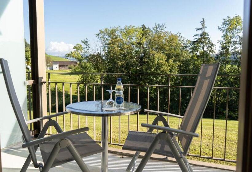 غرفة قياسية فردية, Rössli Tufertschwil