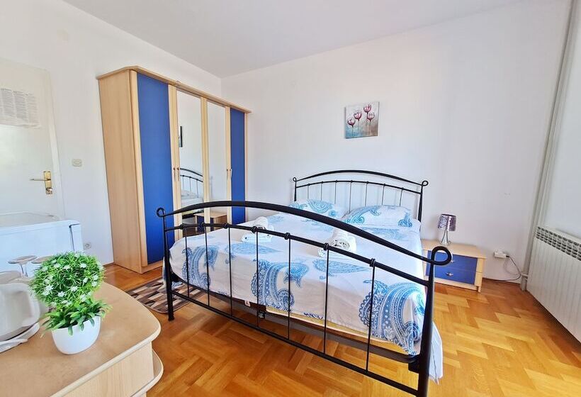 Номер Стандарт Вид на Море с Балконом, Rooms And Apartments Porat