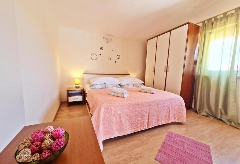 Номер Стандарт, Rooms And Apartments Porat