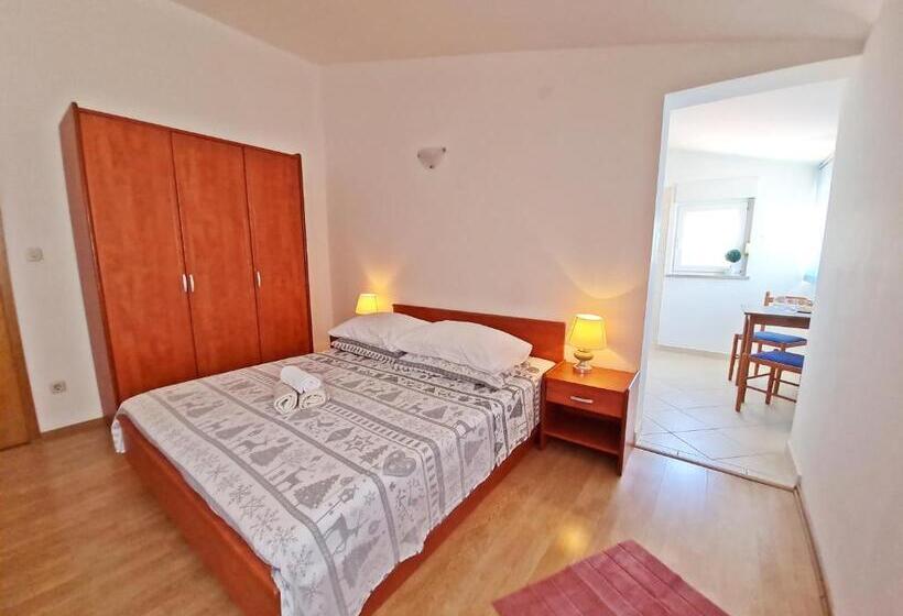 Студия Стандарт, Rooms And Apartments Porat