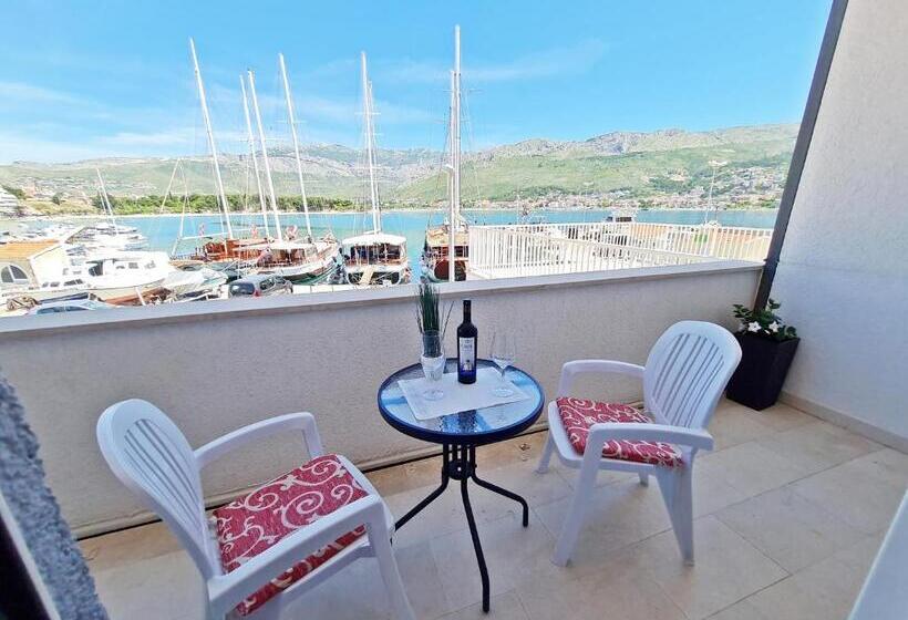 Номер Стандарт Вид на Море с Балконом, Rooms And Apartments Porat