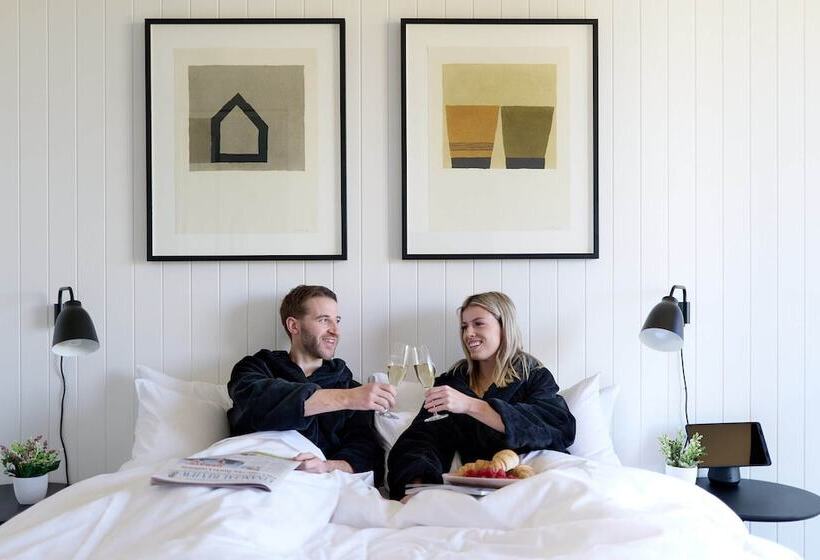 프리미엄 스위트, Accommodation @ Curlewis