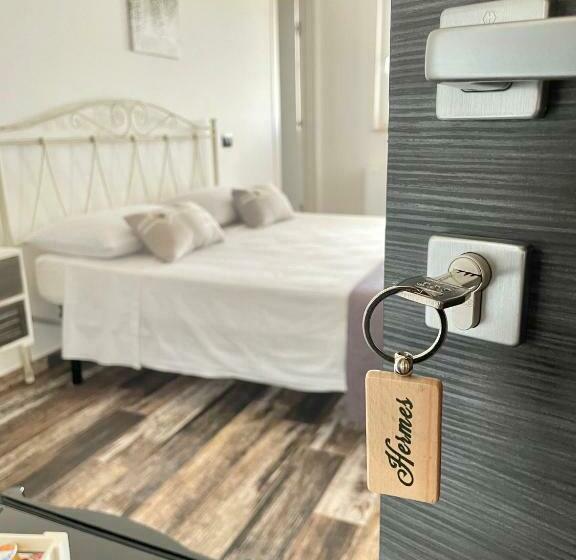 اتاق استاندارد با چشم‌انداز باغ, Elios Rooms