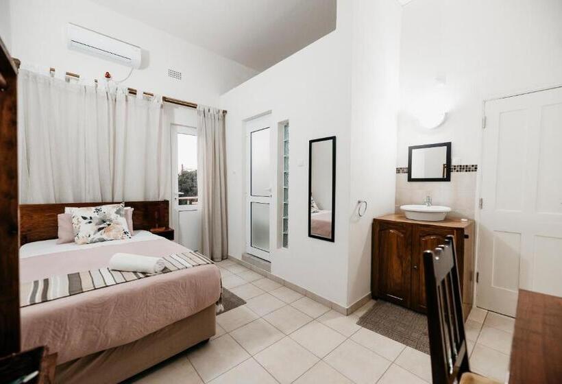 اتاق استاندارد یک تخته با بالکن, Wonna Bay Vila Lodge Catembe