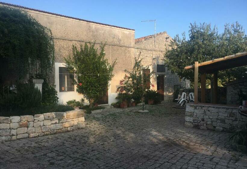 اتاق استاندارد, Affittacamere Mauto