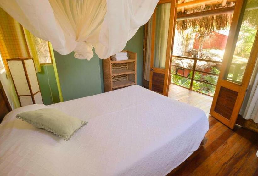 سوئیت با بالکن, La Maison Eco House & Yoga
