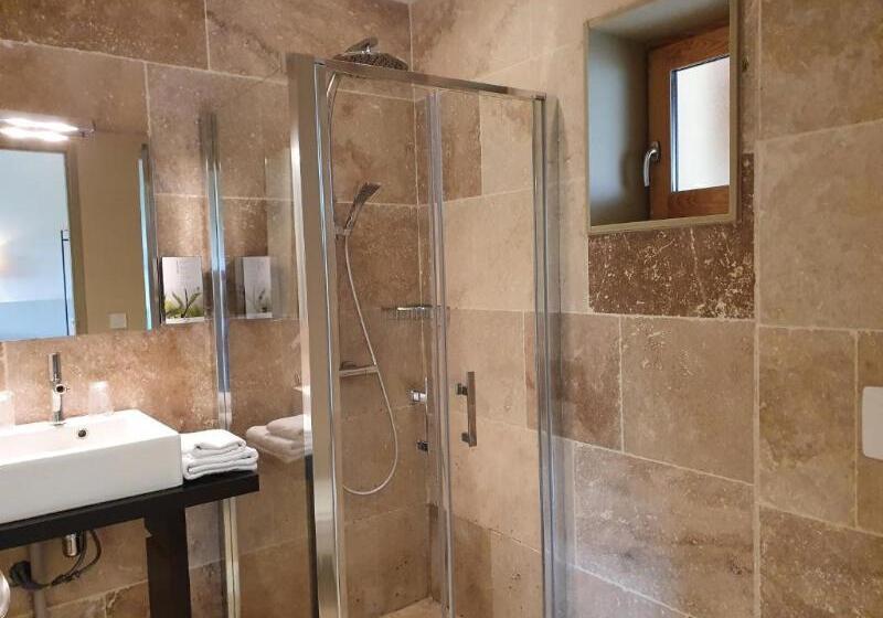 Классический Номер, Logis L'auberge De Larressingle