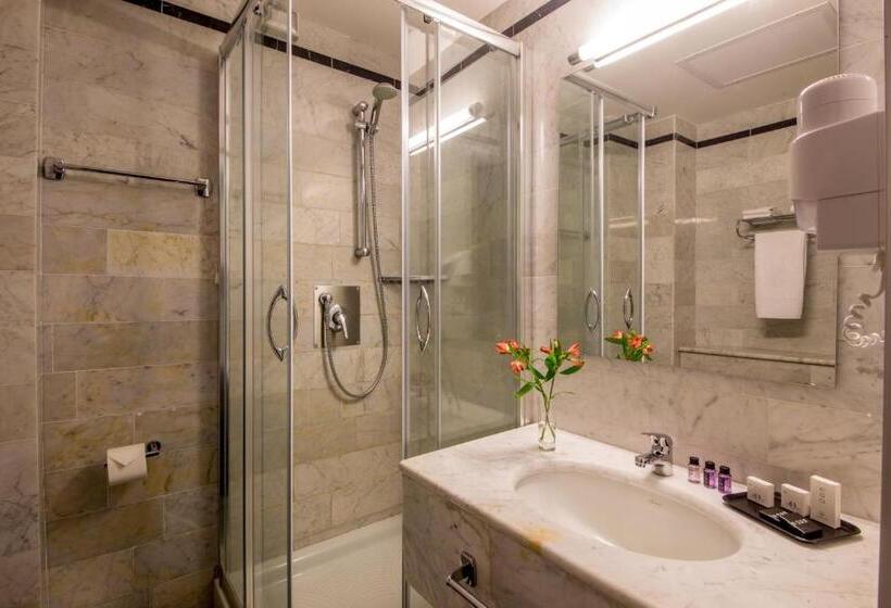 اتاق استاندارد, Park Hotel Sabina
