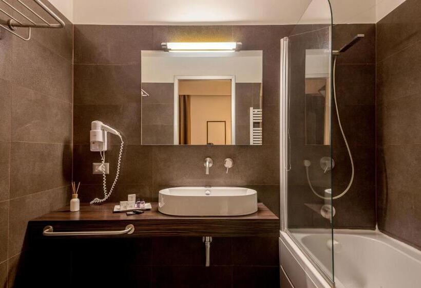 اتاق استاندارد, Park Hotel Sabina
