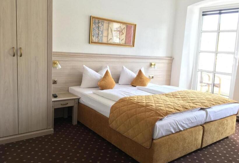 Classic room with balcony, Rheinhotel St. Goar