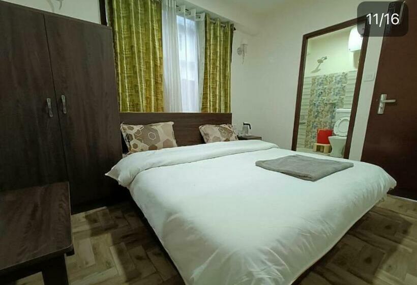 اتاق استاندارد با تخت بزرگ, Snow Drop Guest House