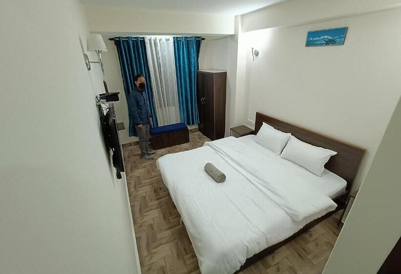 اتاق استاندارد با تخت بزرگ, Snow Drop Guest House