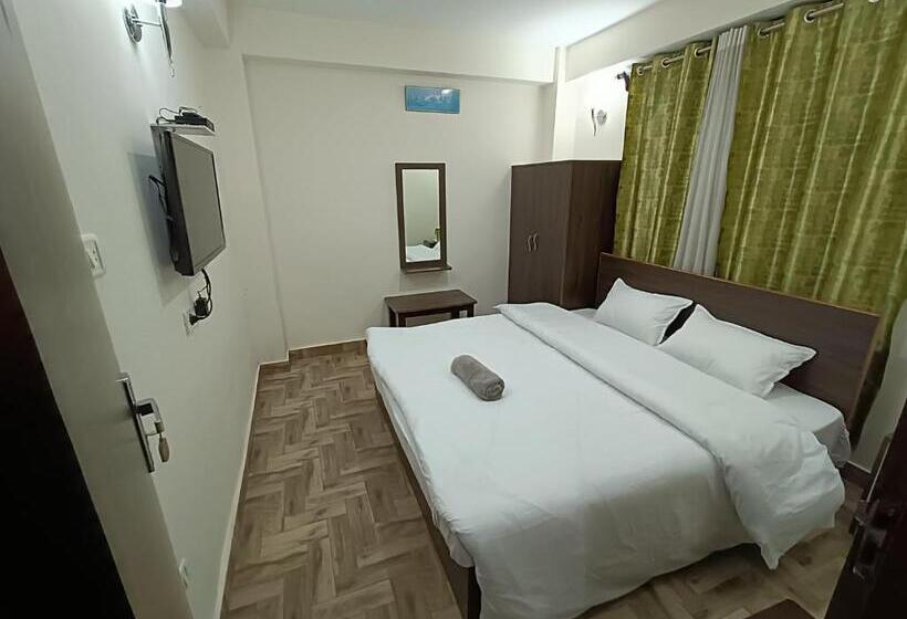 اتاق استاندارد با تخت بزرگ, Snow Drop Guest House