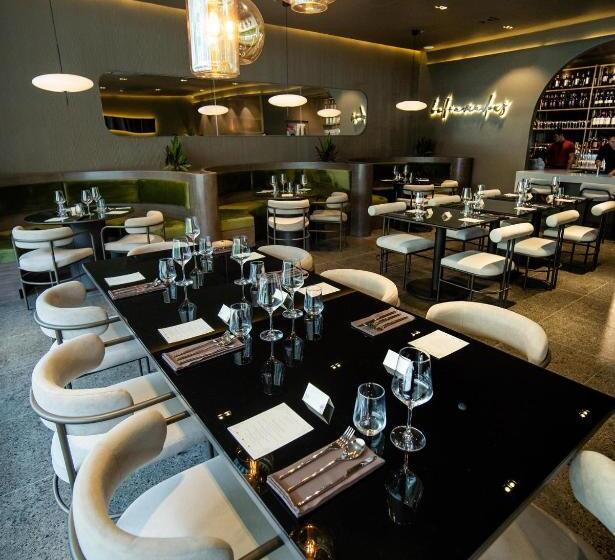 침실 1개 아파트, 88th Avenue