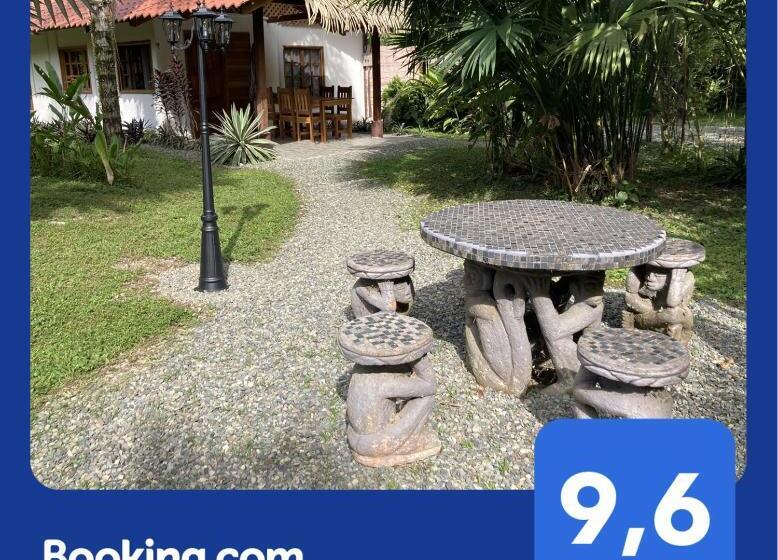 خانه 1 خوابه, Pura Vida Vegana