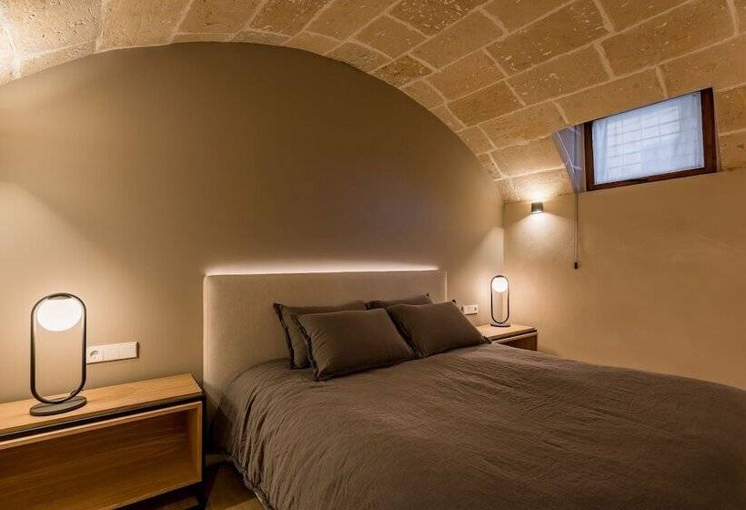 اتاق استاندارد, Can Cirera