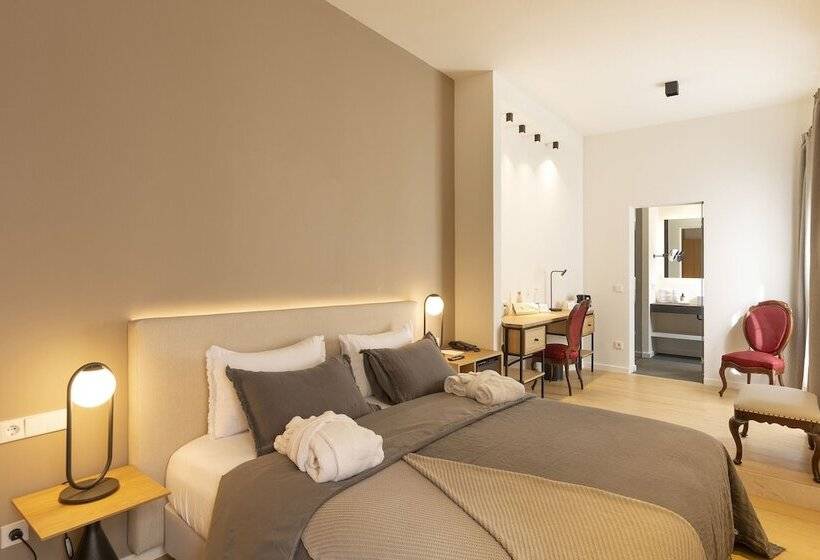 Suite with Terrace, Can Cirera