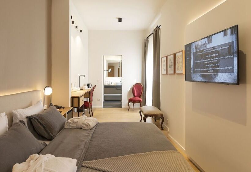 Suite with Terrace, Can Cirera