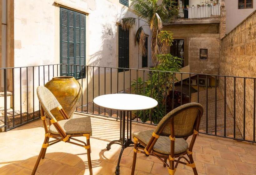 Suite with Terrace, Can Cirera