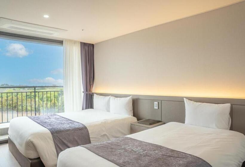 اتاق لوکس با تخت بزرگ, Sanbangsan Hotel Formerly Primula